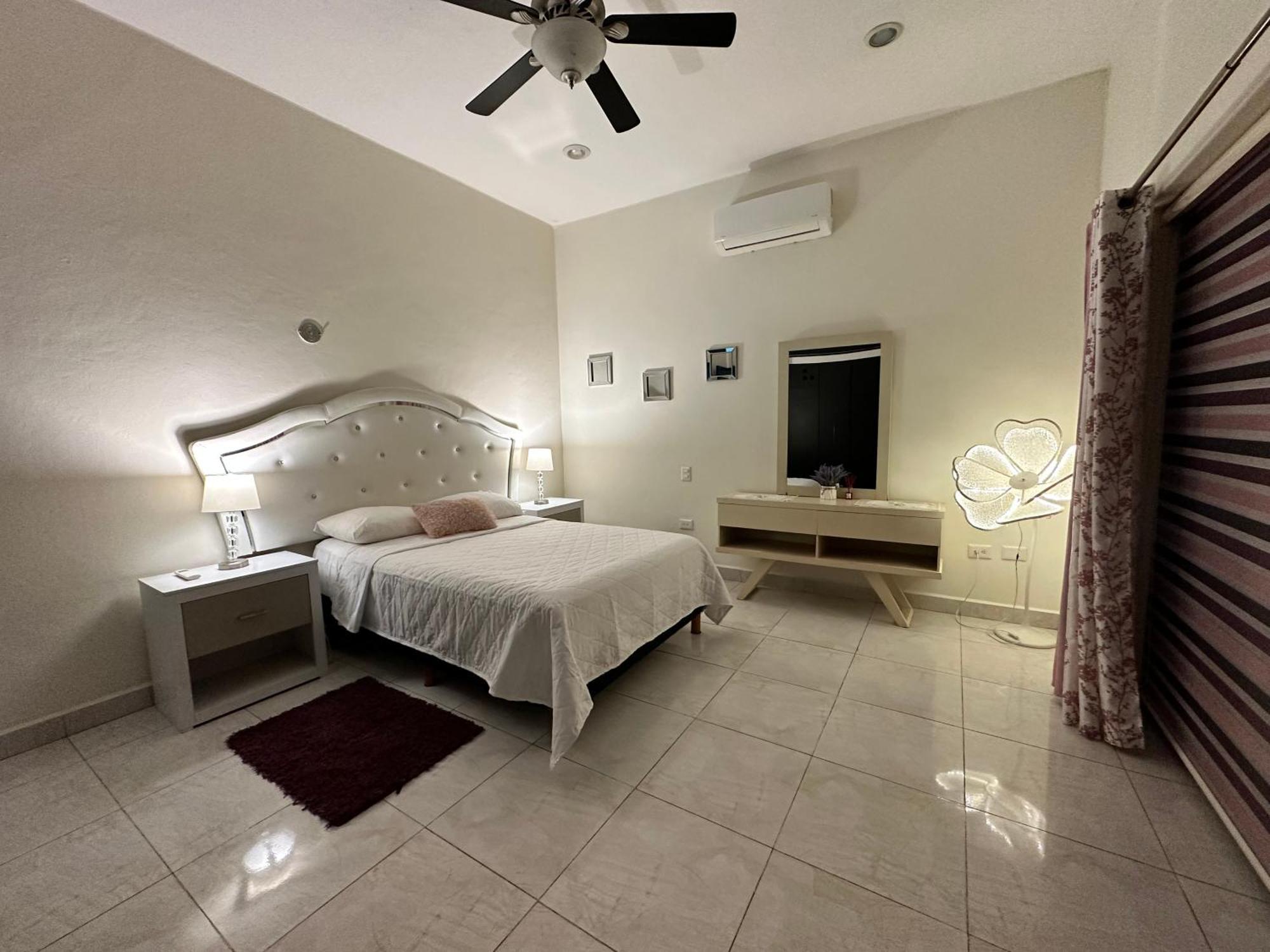 Bed & Breakfast Casa Sasha's Mini Palace *