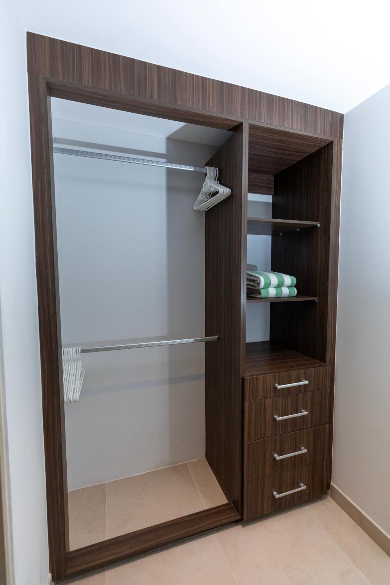 Ocean Breeze, Sanctuary - Hivenb Apartamento *