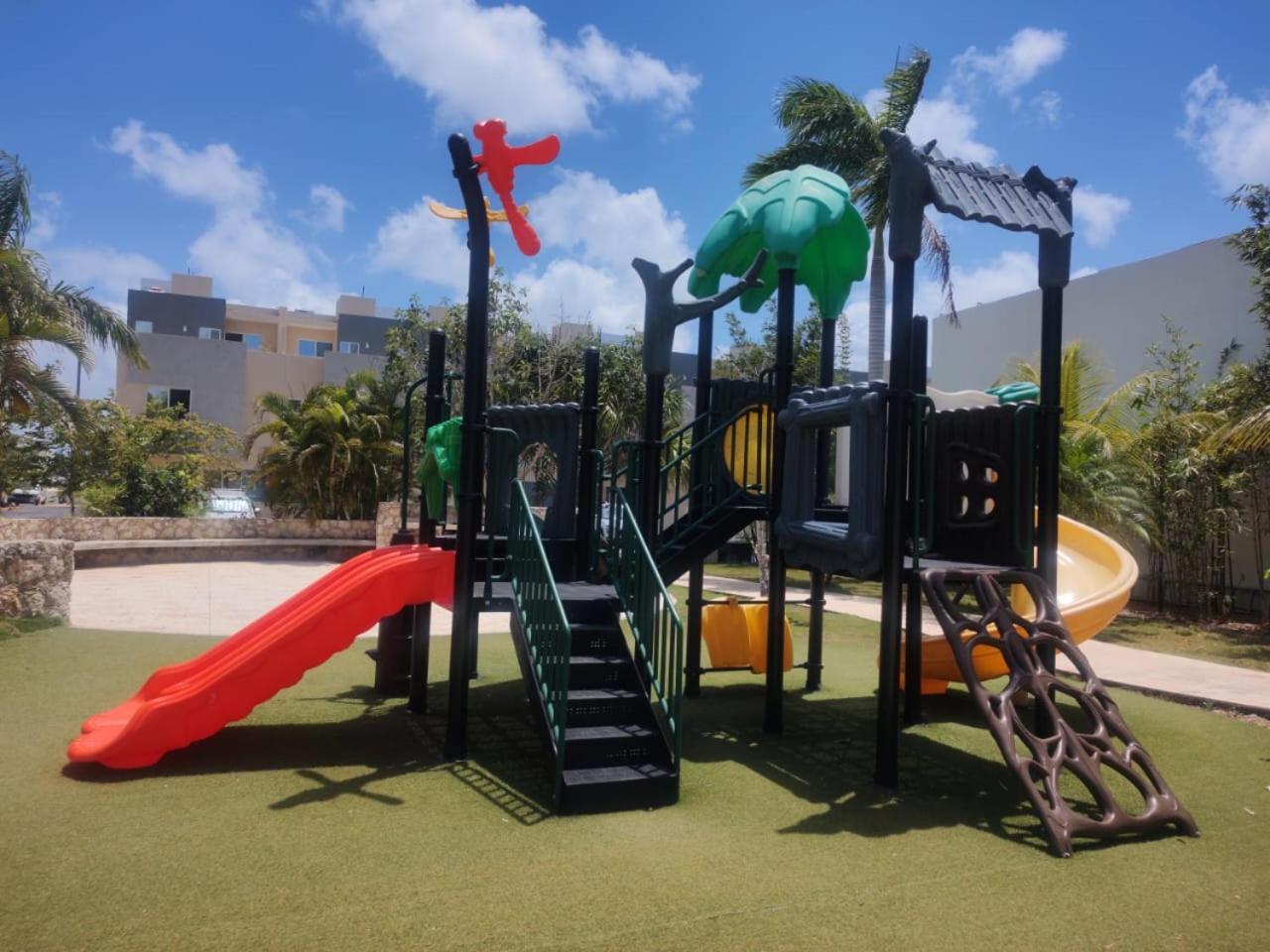 Punta Del Cielo * Cancún