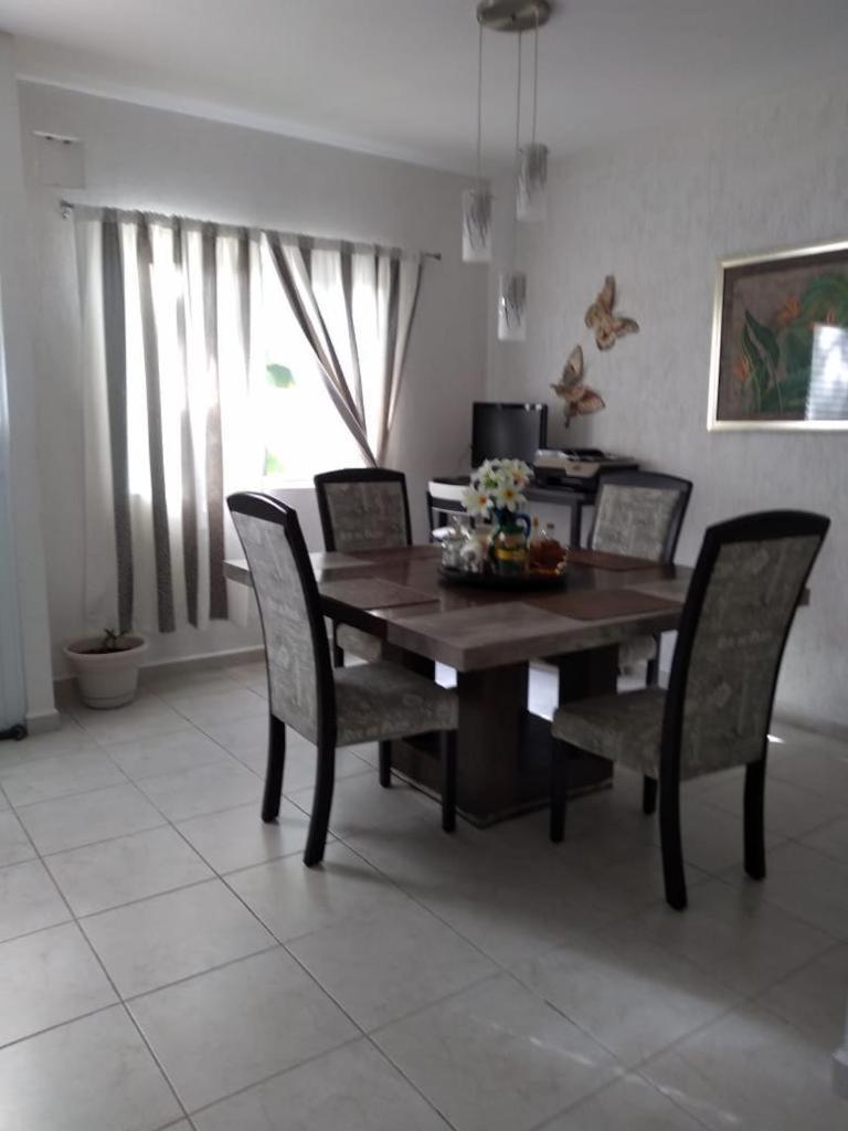 Casa Con Dos Disponibles