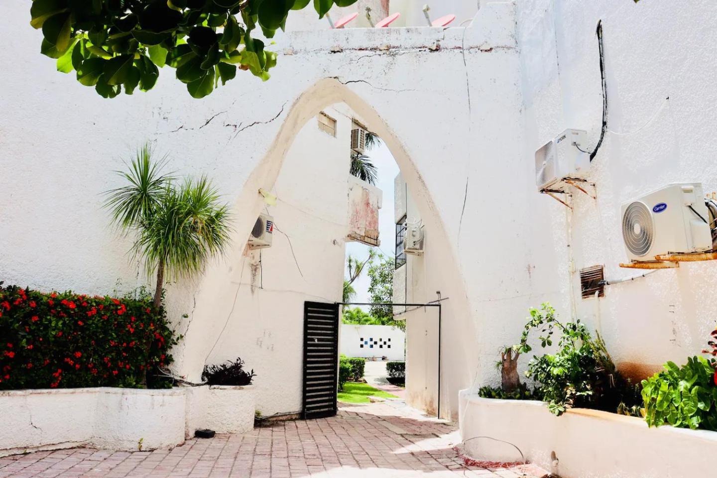 Apartamento Lindo Estudio A Un Lado Del Campo De Golf, #b - Gre301b -