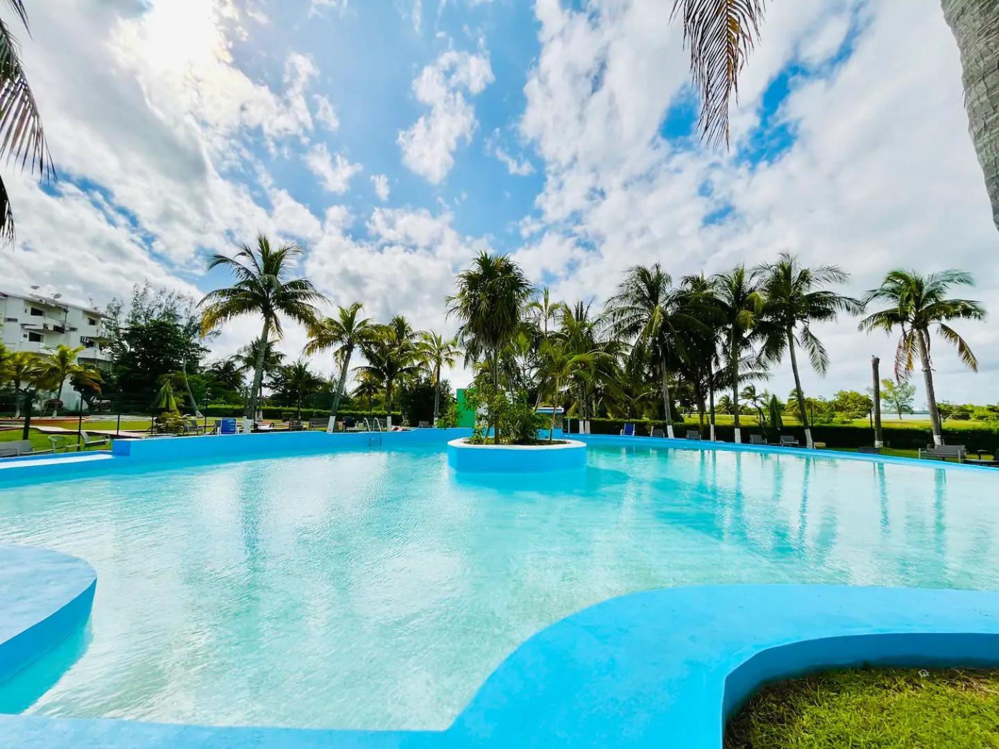 Lindo Estudio A Un Lado Del Campo De Golf, #b - Gre301b - *