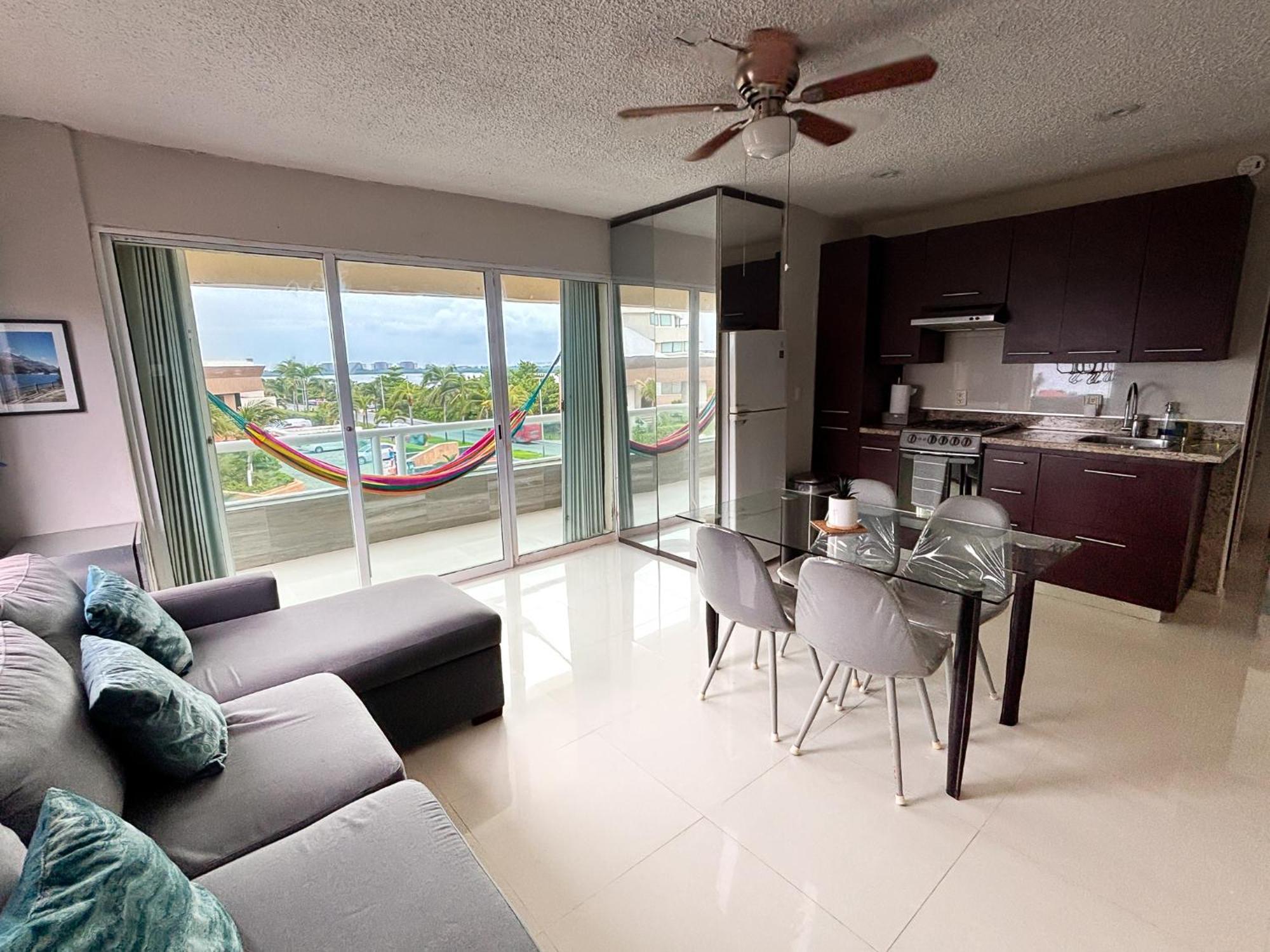 Apartamento With Balcony Ocean & Lagoon View, Brisas Zone, By & Ocean Cancún