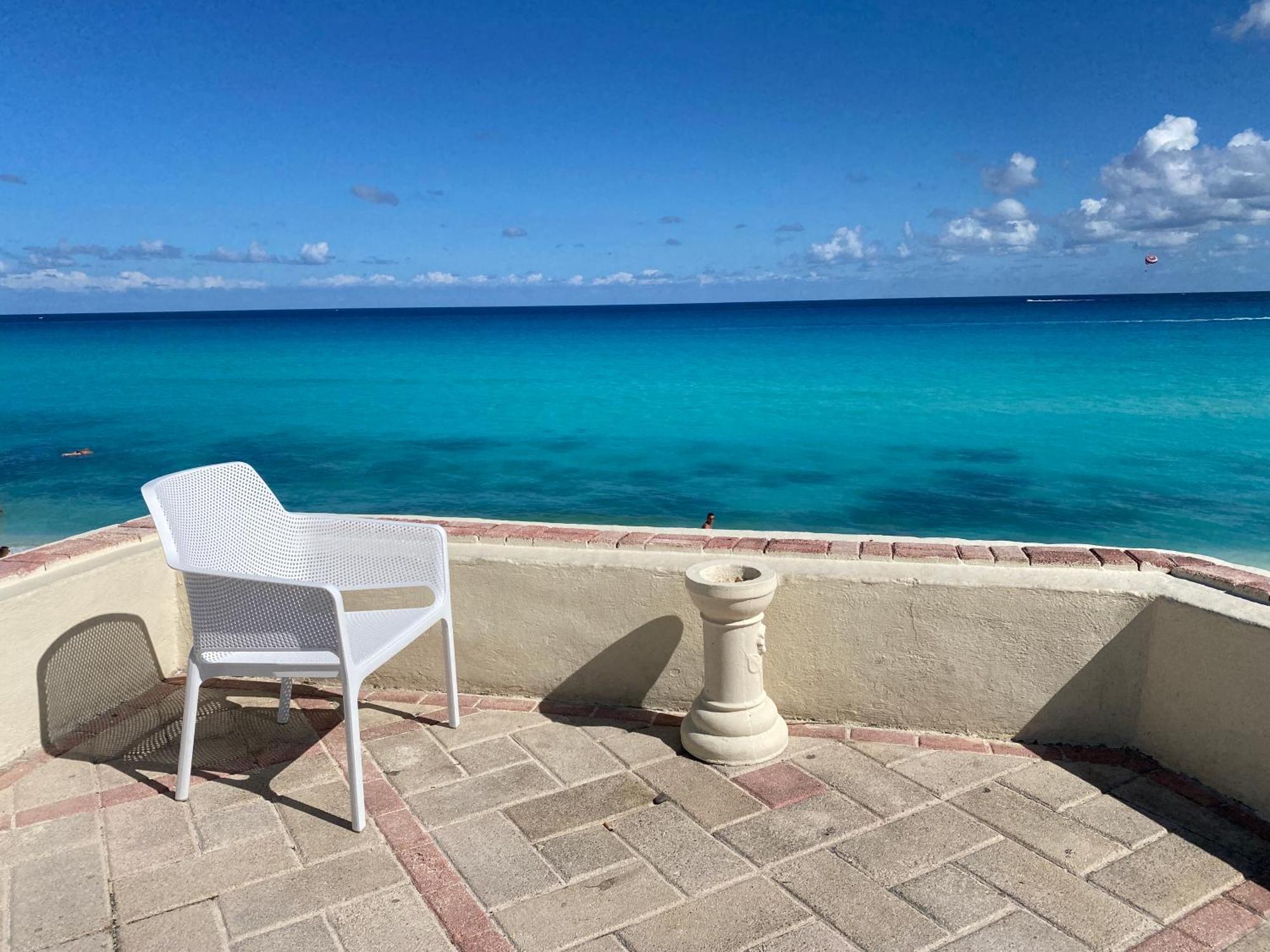 With Balcony Ocean & Lagoon View, Brisas Zone, By & Ocean * Cancún