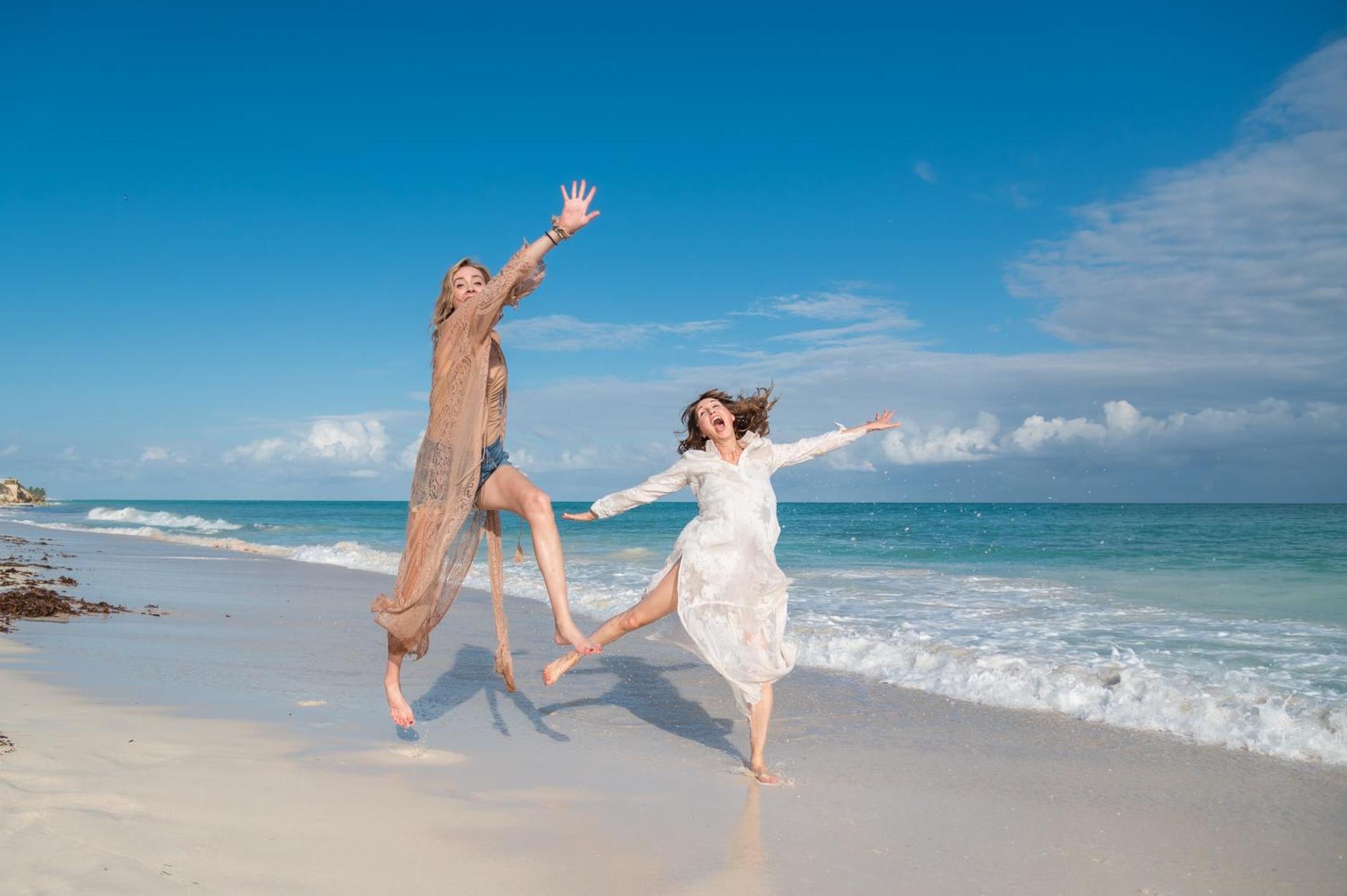 Isla Bla Nca Perfect Beach Location For Families And Weddings * Cancún