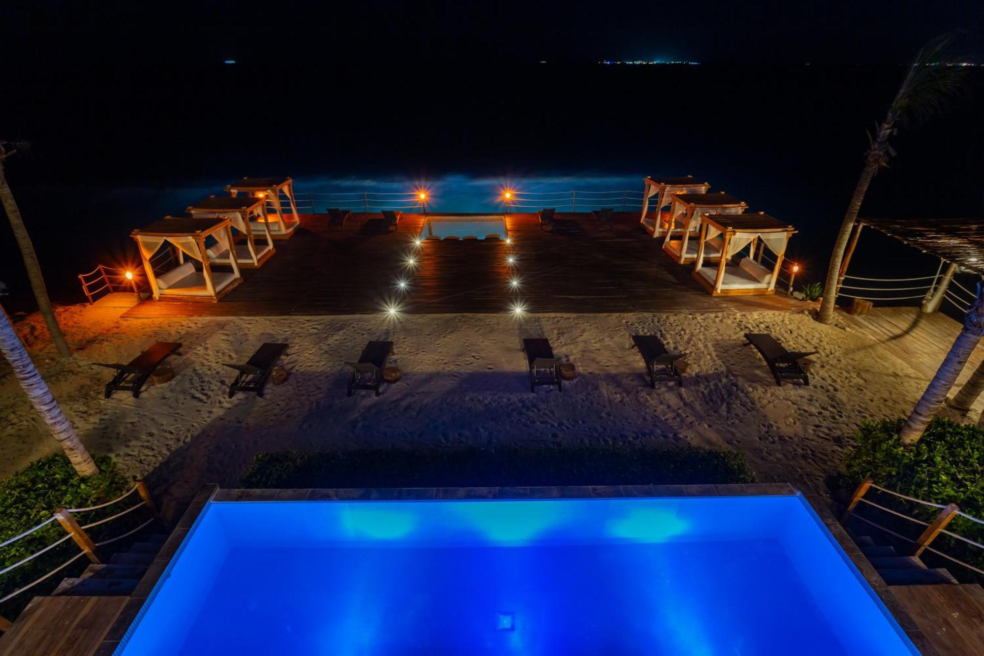 Isla Bla Nca Perfect Beach Location For Families And Weddings *