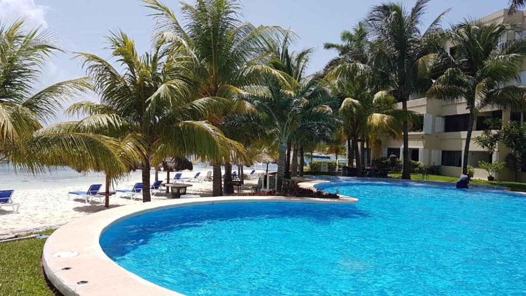 Ocean Front - Ground Floor