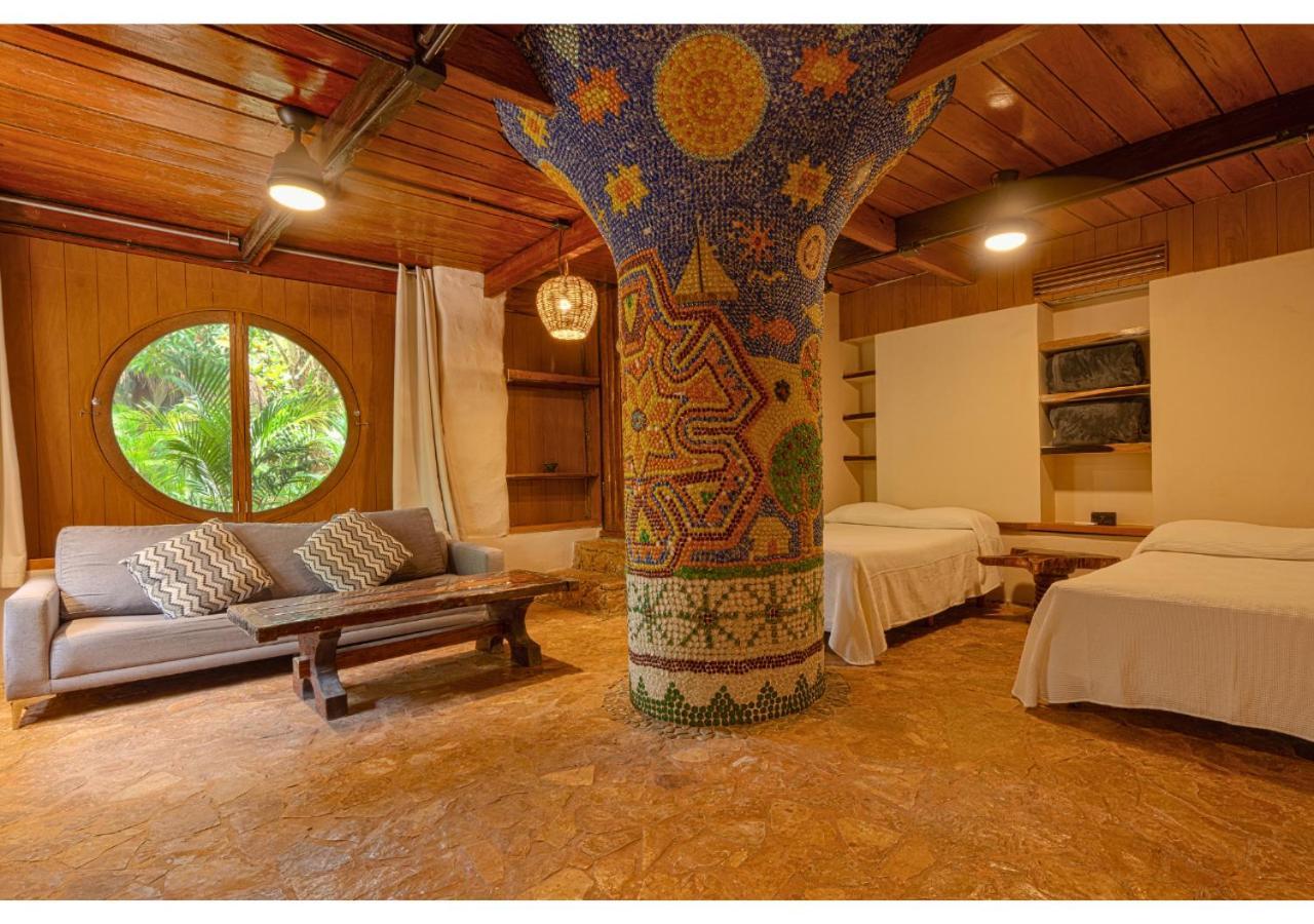 Oma - Holistic Healing Center