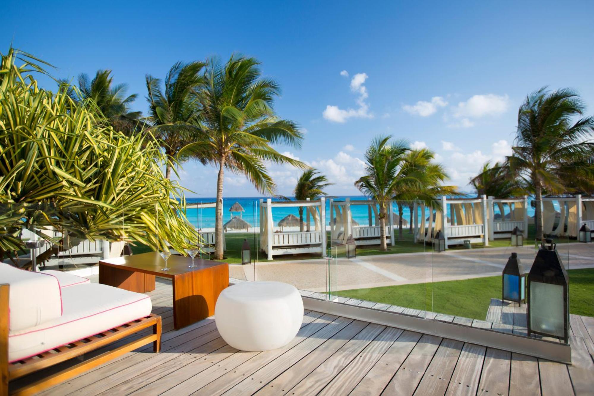 Altitude At Krystal Grand 5* Cancún