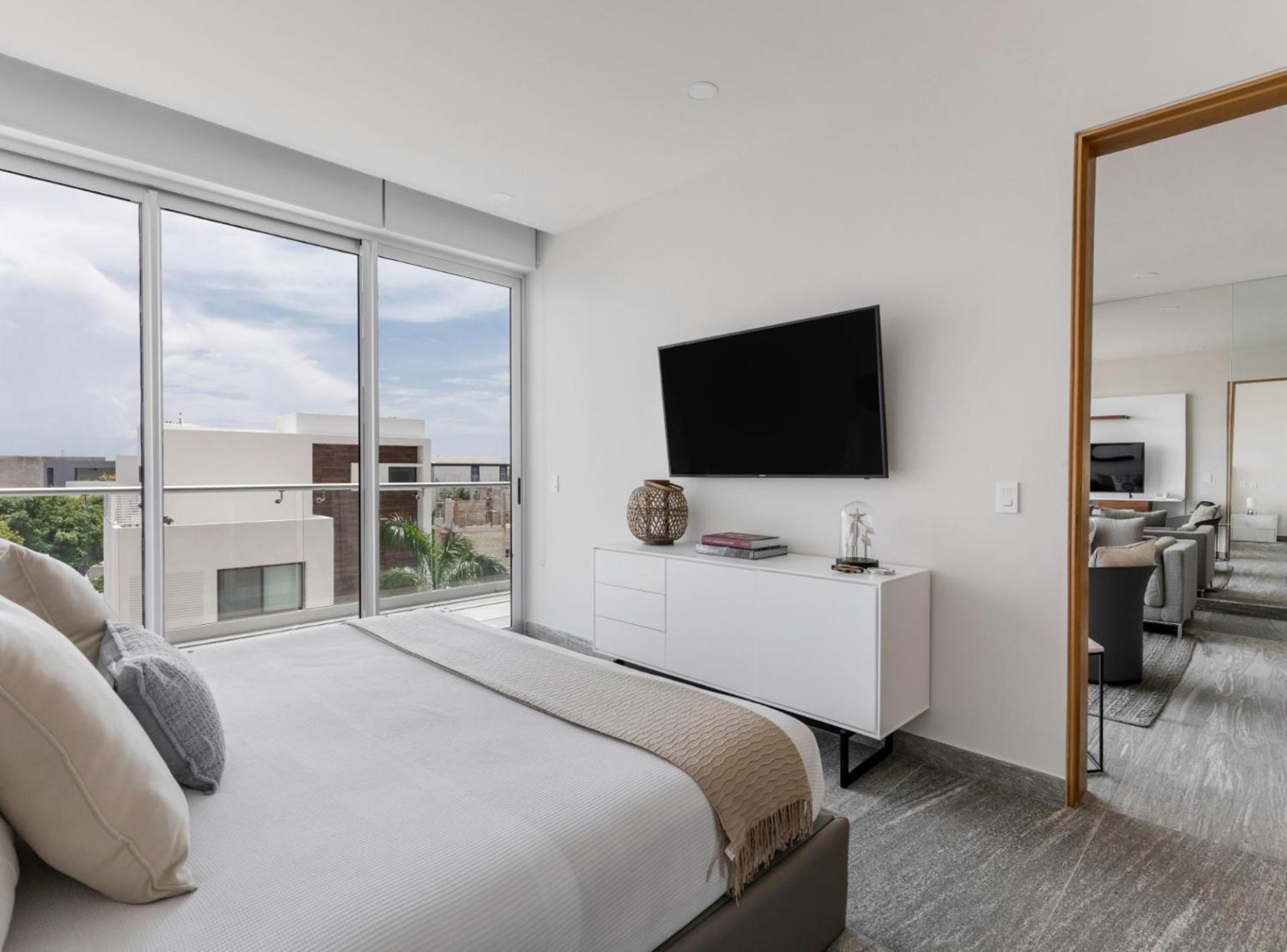 Luxurious 4br By The - Rooftop Pool Apartment *