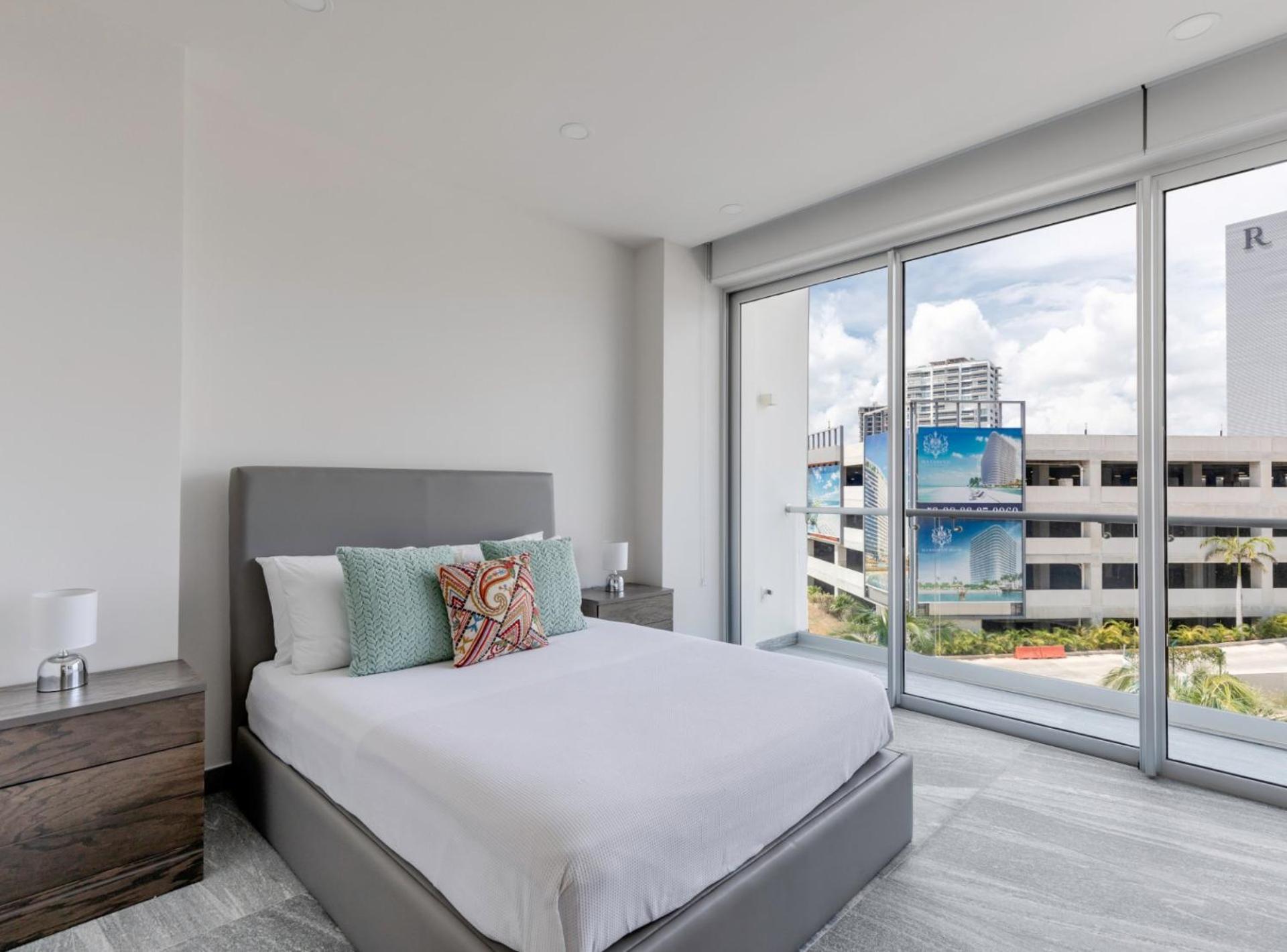 Luxurious 4br By The - Rooftop Pool Apartamento