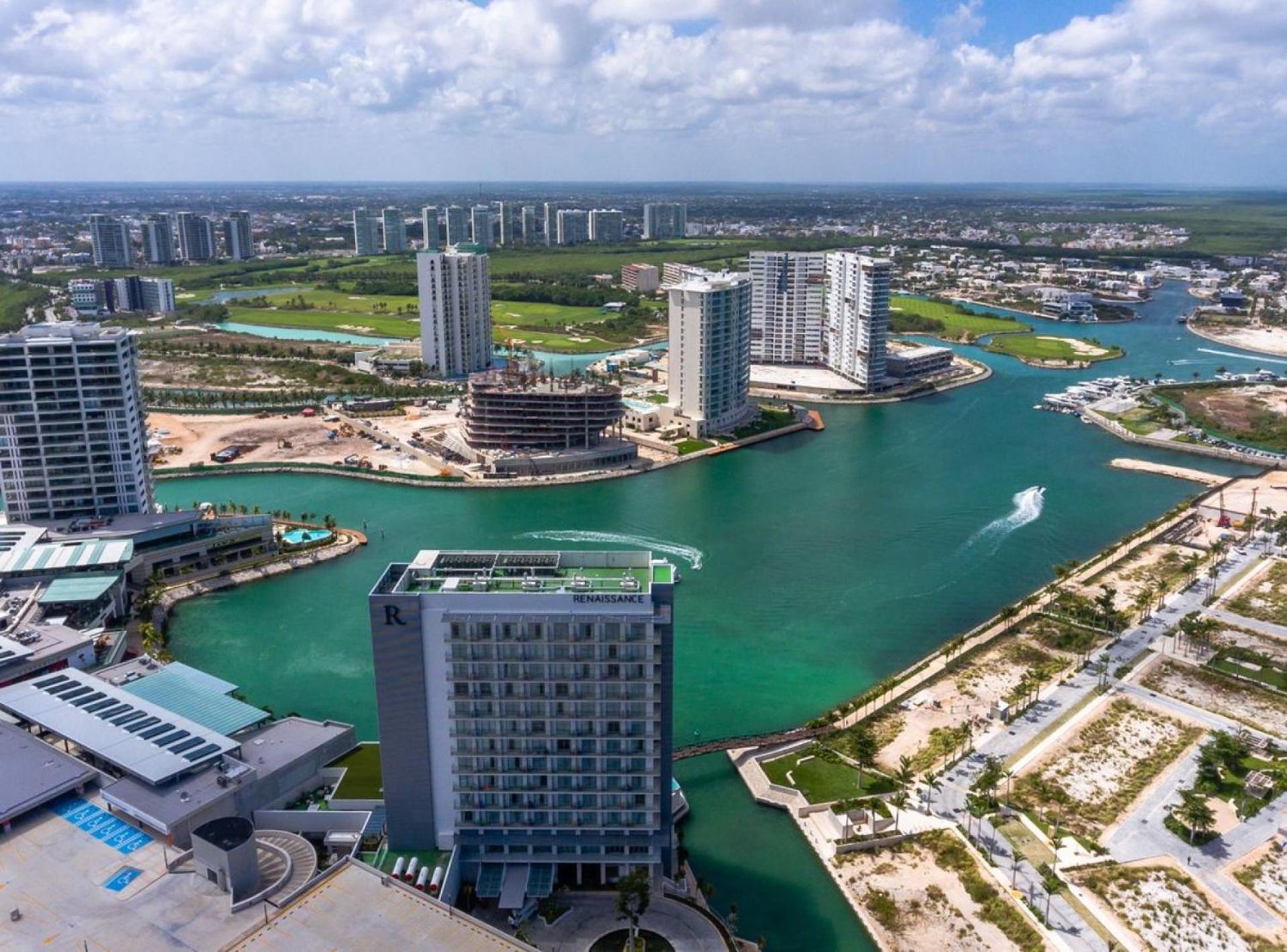 Luxurious 4br By The - Rooftop Pool Apartamento