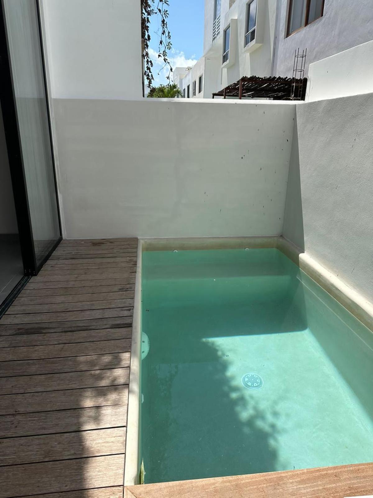 Casa Cristal 3 Pisos Arbolada