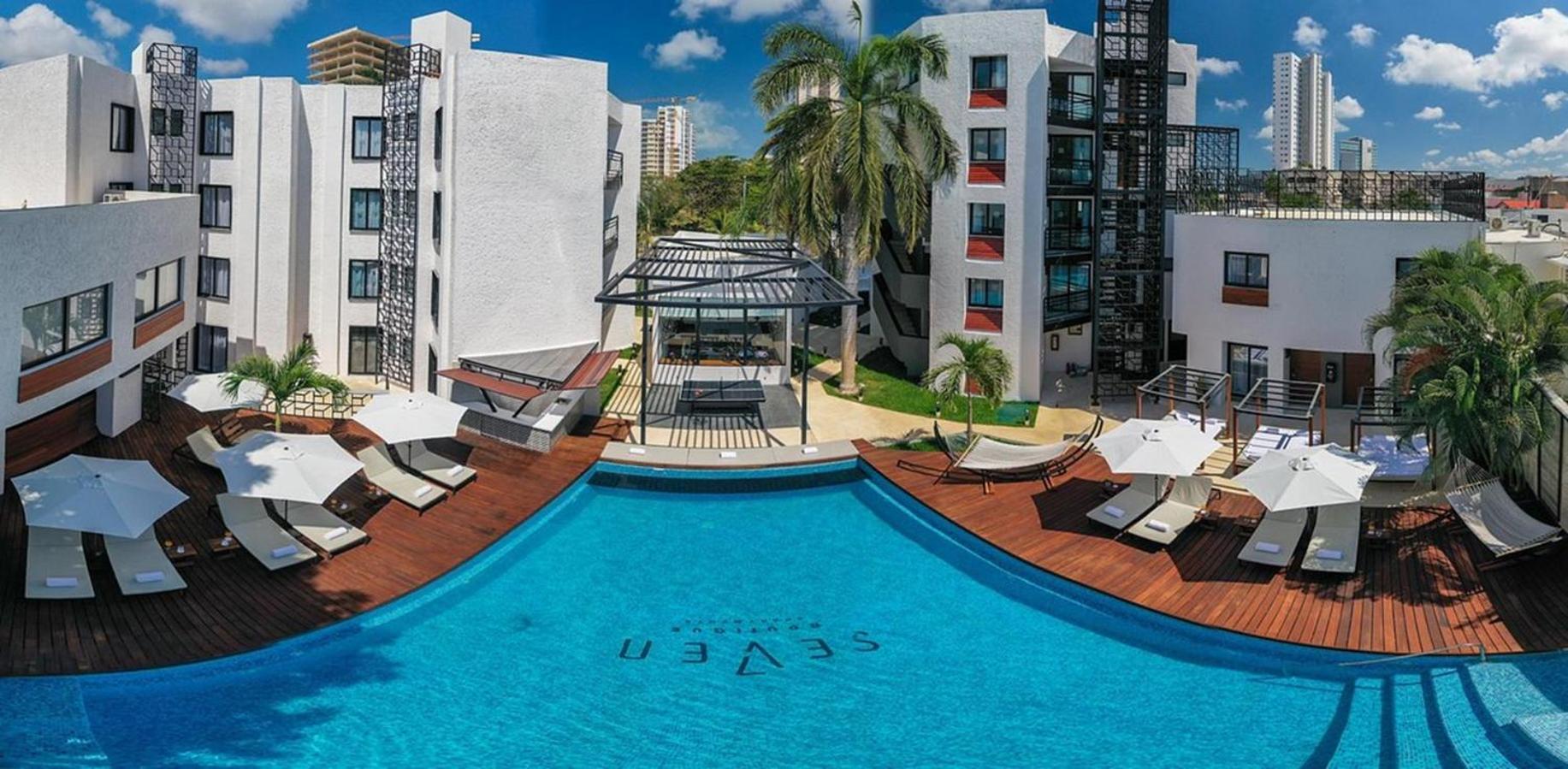 Seven Boutique Apartahotel 3*