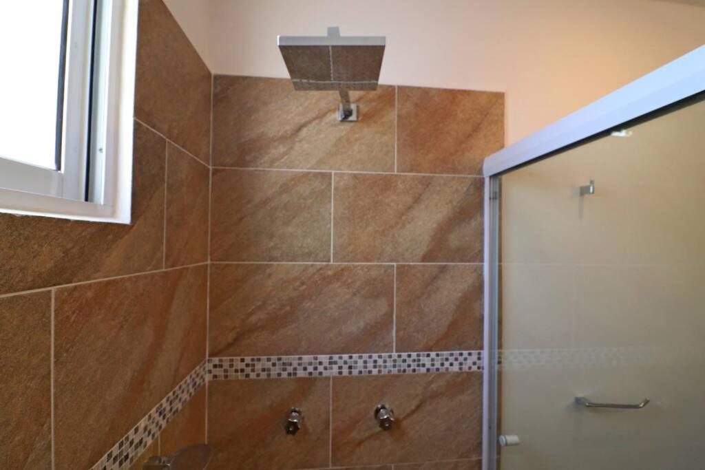 View And Access To The Lagoon~kg Sz Bed, A/c, Wifi Apartamento