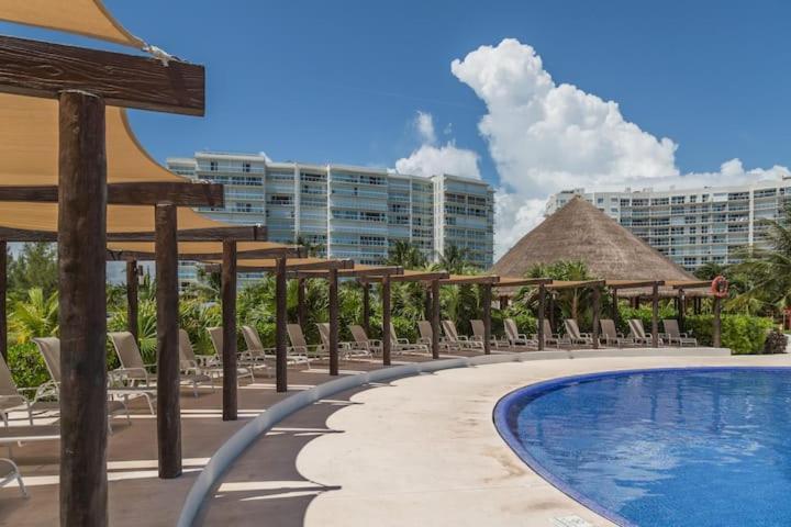 Apartamento *ocean Beachfront 4 Bdr With Pool By Casa Paraiso* Cancún