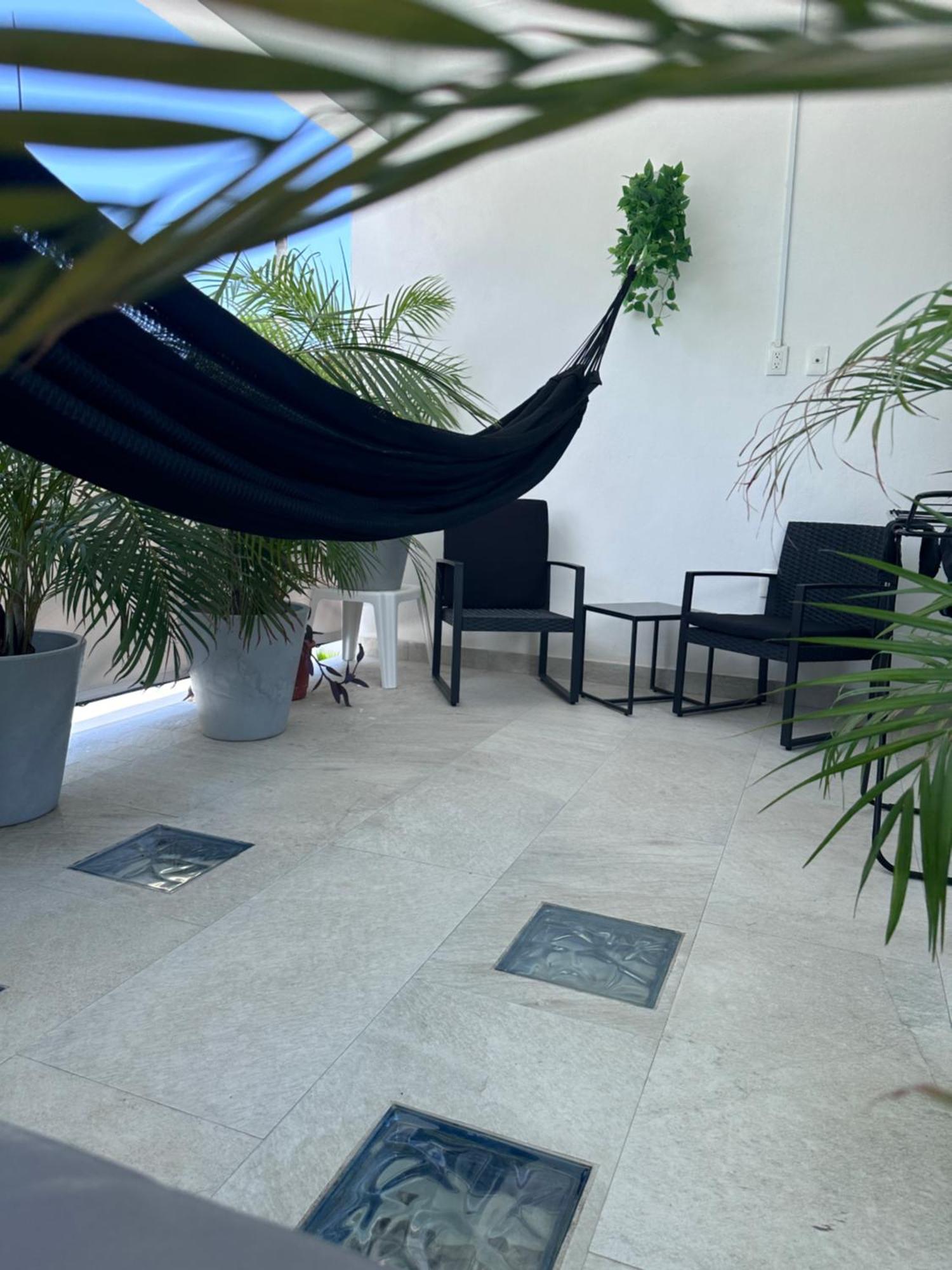 Oasis Urban Retreat *