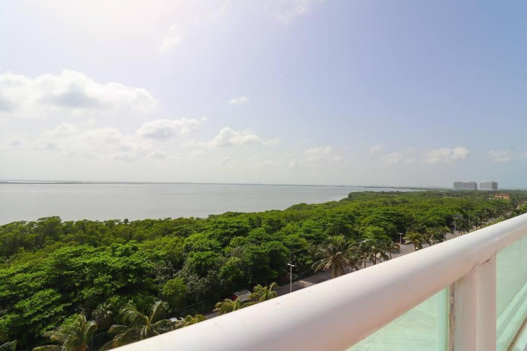 Penthouse On The With Private Sea View *