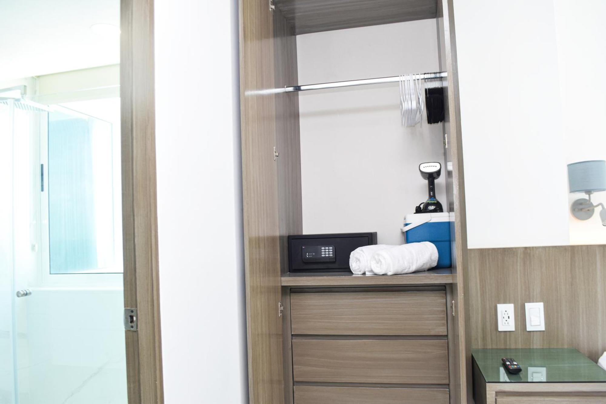 Apartamento New At The Beach, Pool, Gym, 2d