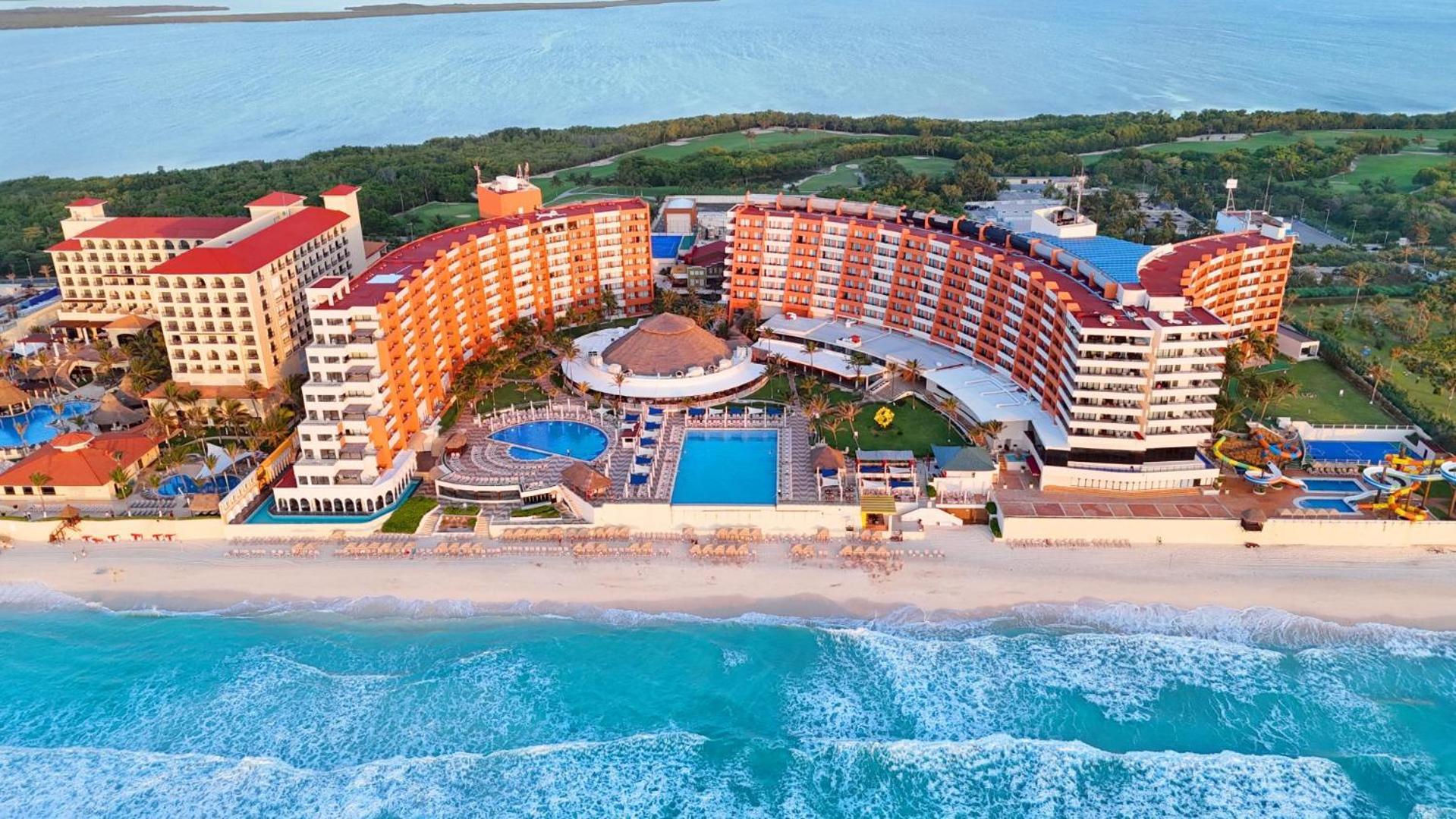 Crown Paradise Club Resort