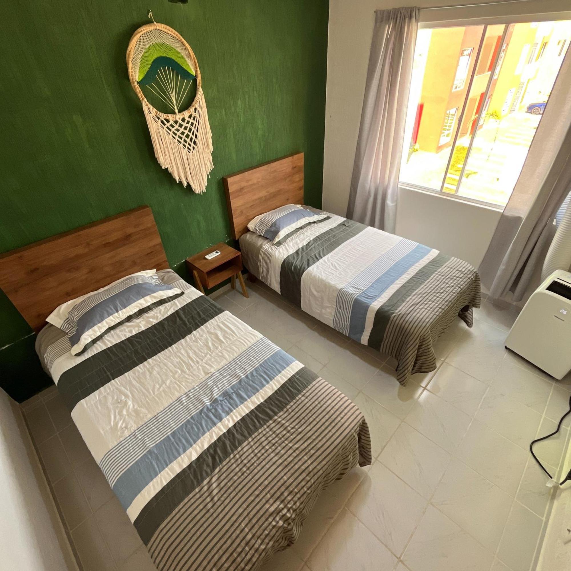 Bonito Departamento En Privada Con Alberca Cancún
