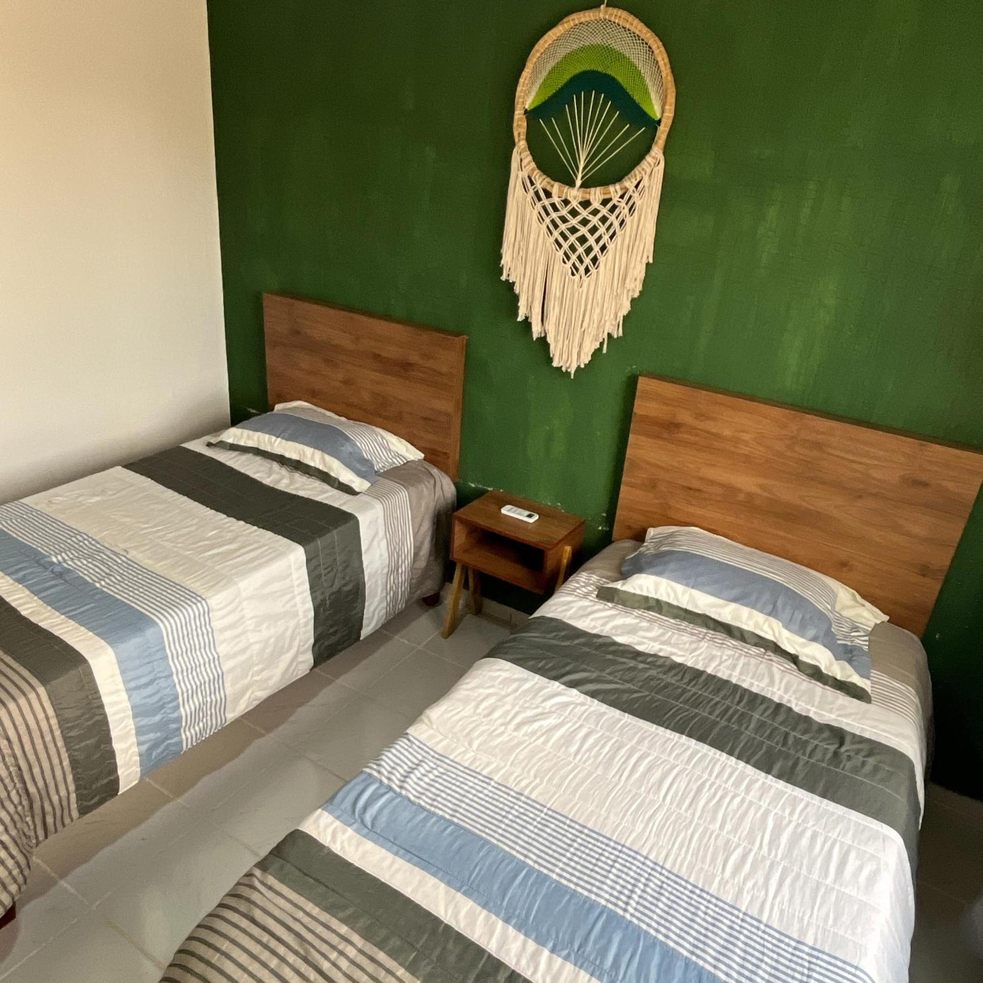 Bonito Departamento En Privada Con Alberca Cancún