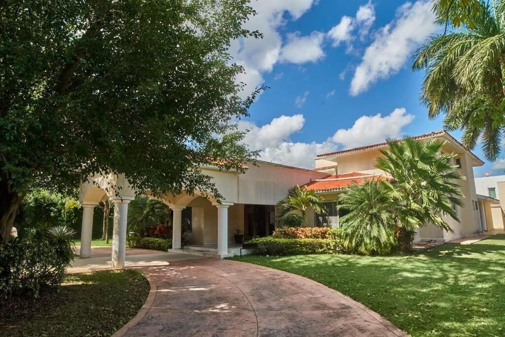 Villa Profile 2 Cancún