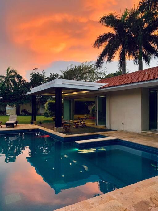 Profile 2 Villa