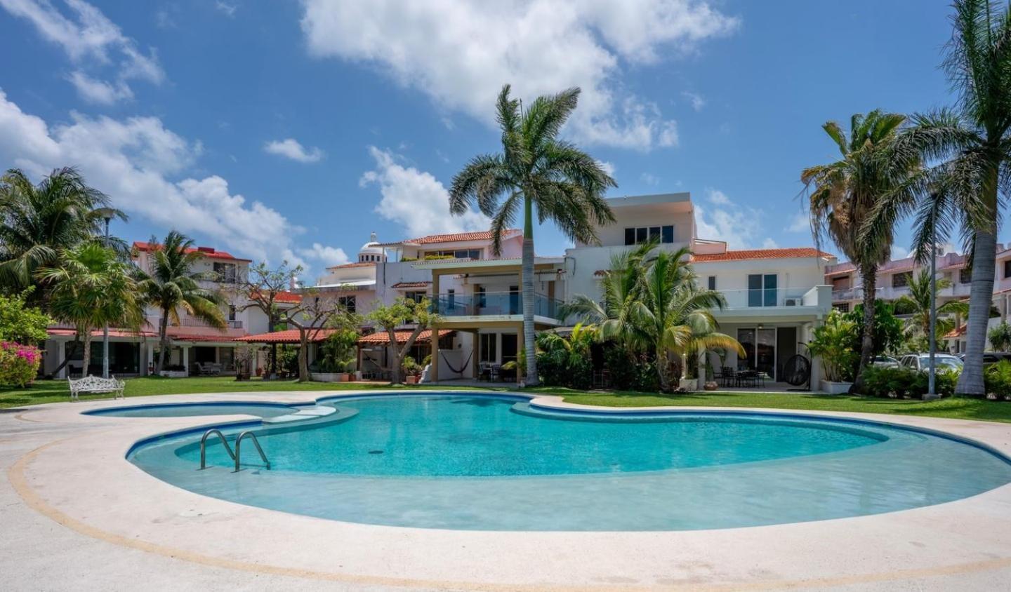 3br Modern House W/ Pool And Great Location! Holiday home *