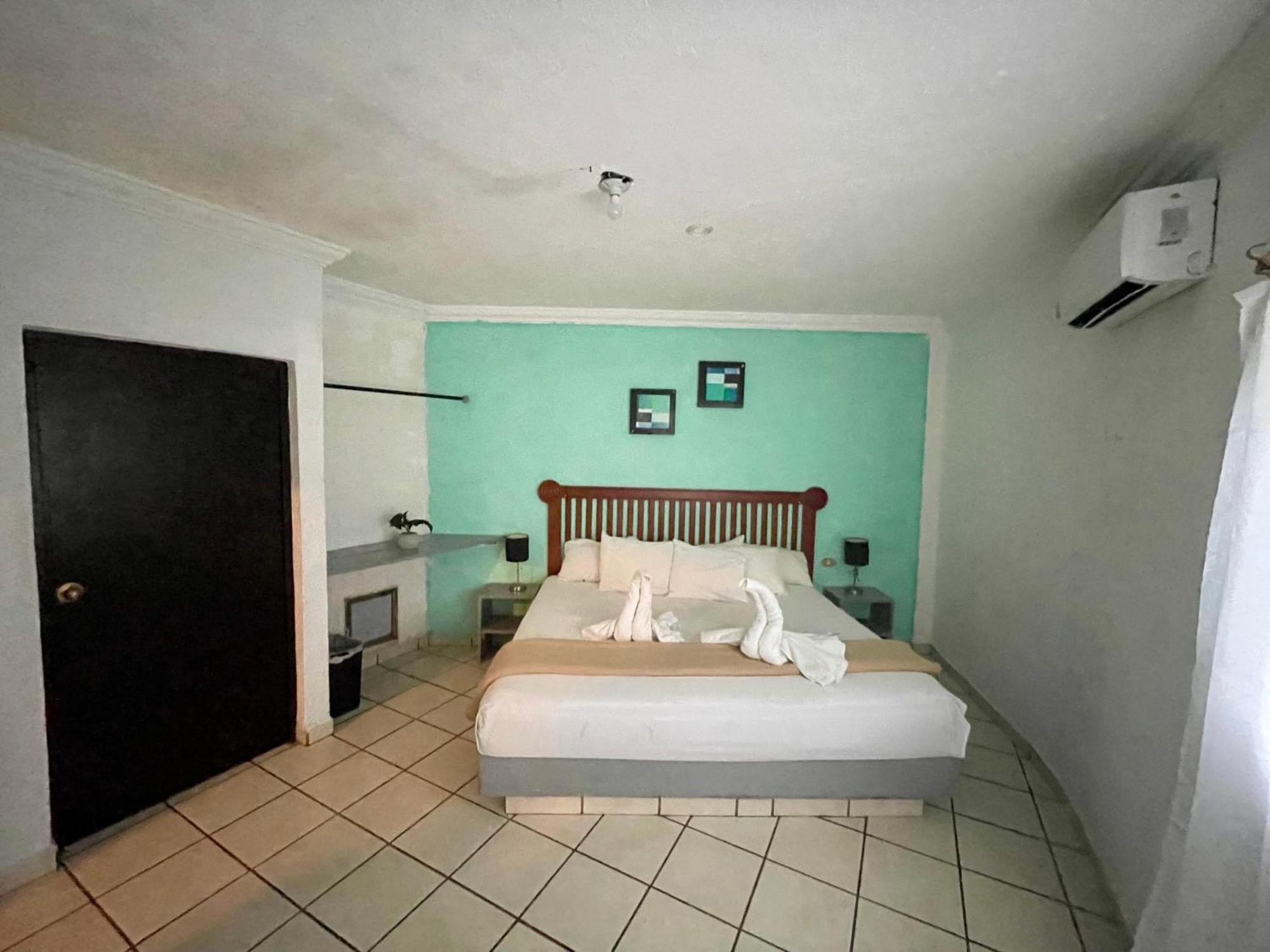 Hotel Chi Ibal Hu