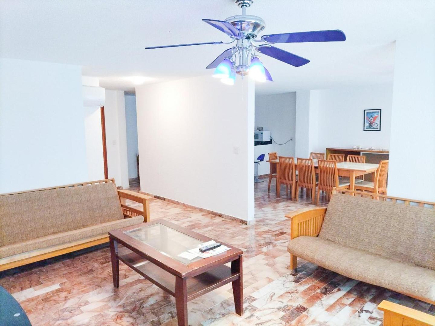 Apartamento Ocean View, 3 King Beds, Balcony *