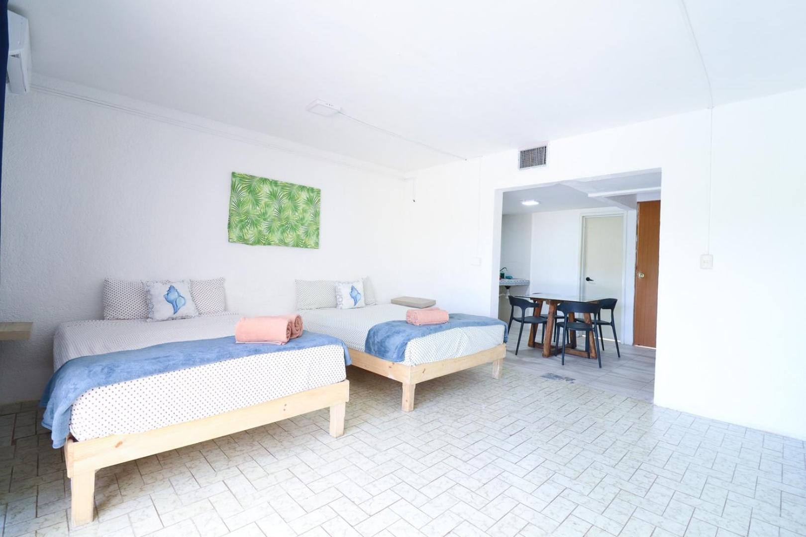 With Pool, And 5-min Walk To The Apartamento Cancún