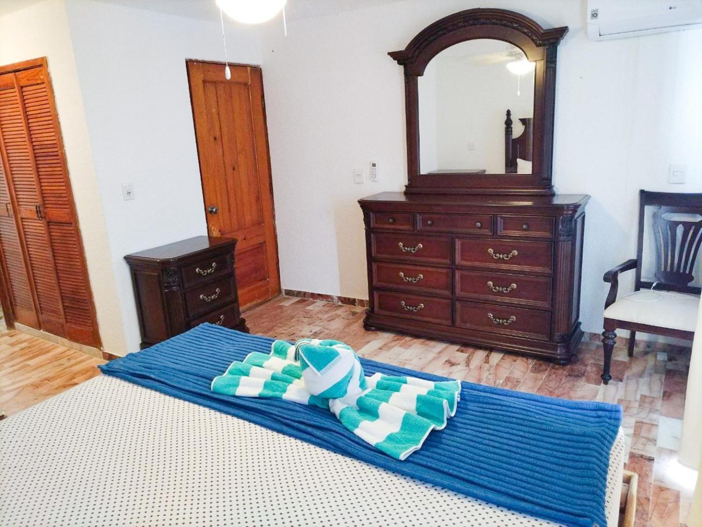Ocean View, 3 King Beds, Balcony Cancún