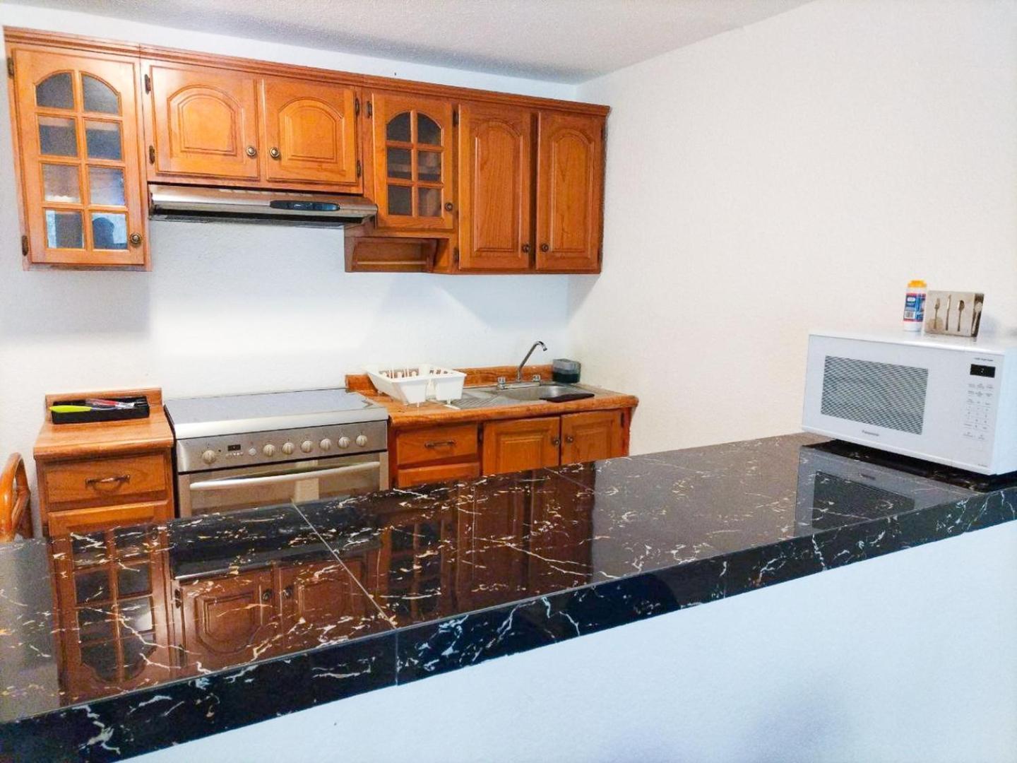 Apartamento Ocean View, 3 King Beds, Balcony *