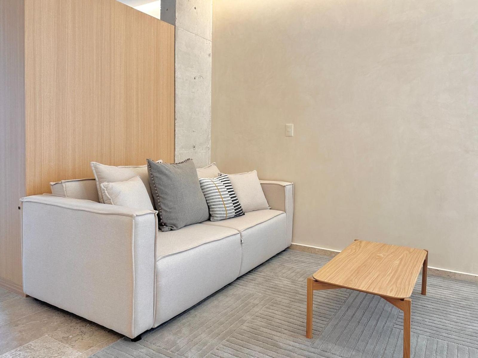 Leu Boutique By Andiani Travel Apartment