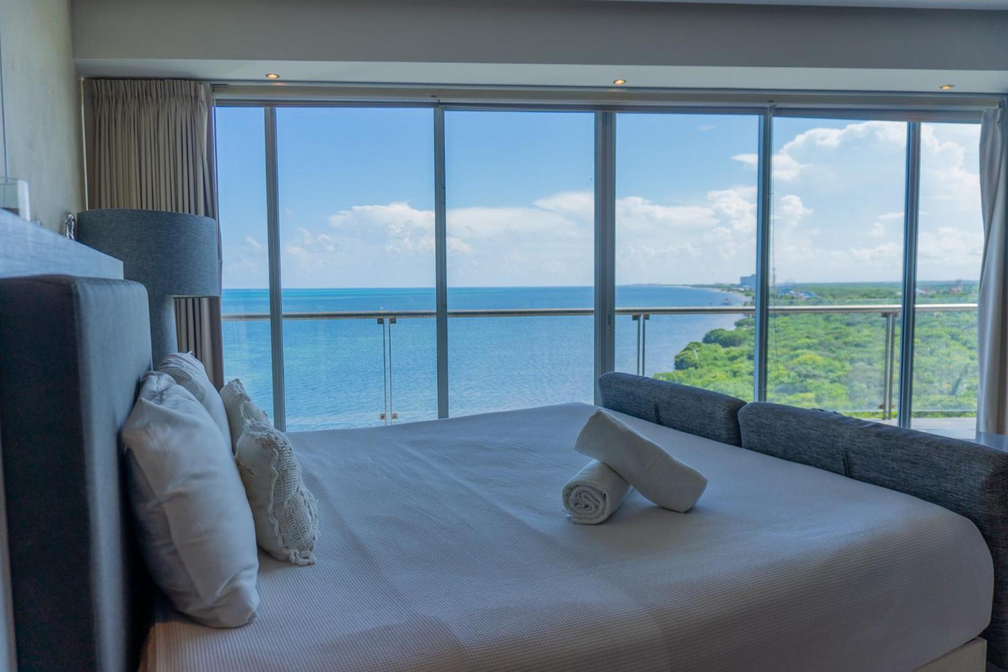 Luxury Beachfront - Cancún