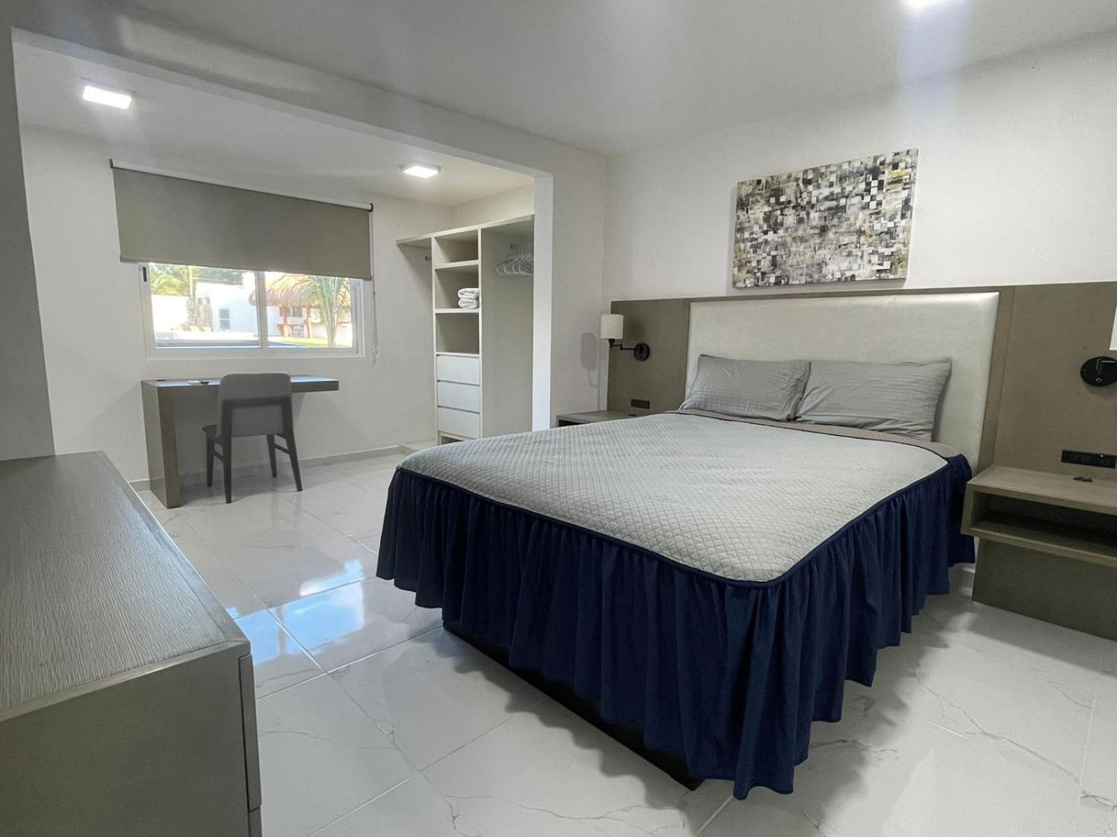 Stone Wall Residences Hotel Cancún