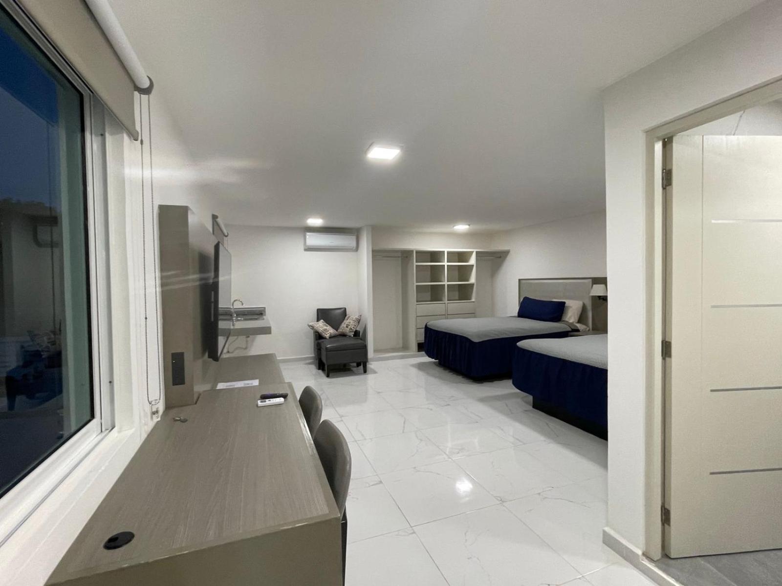 Stone Wall Residences 3* Cancún
