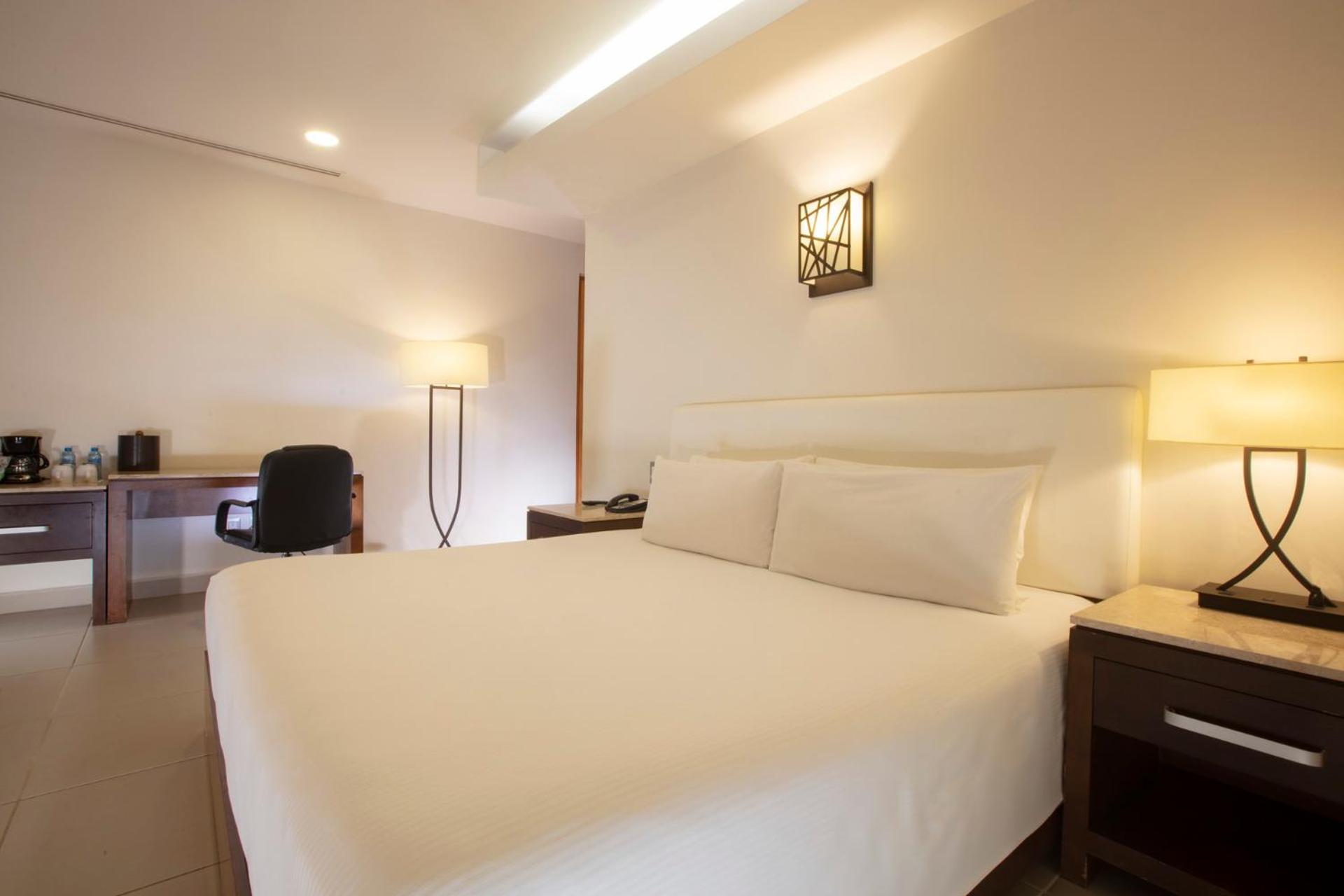 Krystal Urban Centro 4* Cancún