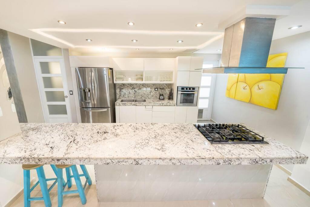 Villa Caracol King Bed - 4 Bedroom -w Terrace At Downtown Prime
