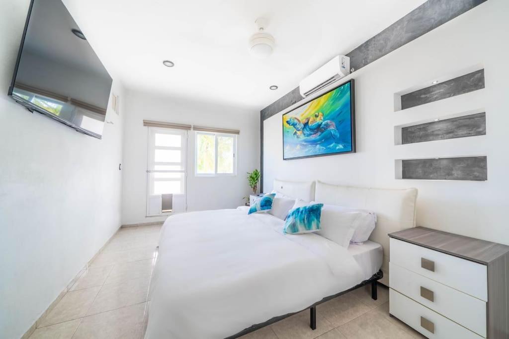 Caracol King Bed - 4 Bedroom -w Terrace At Downtown Prime *