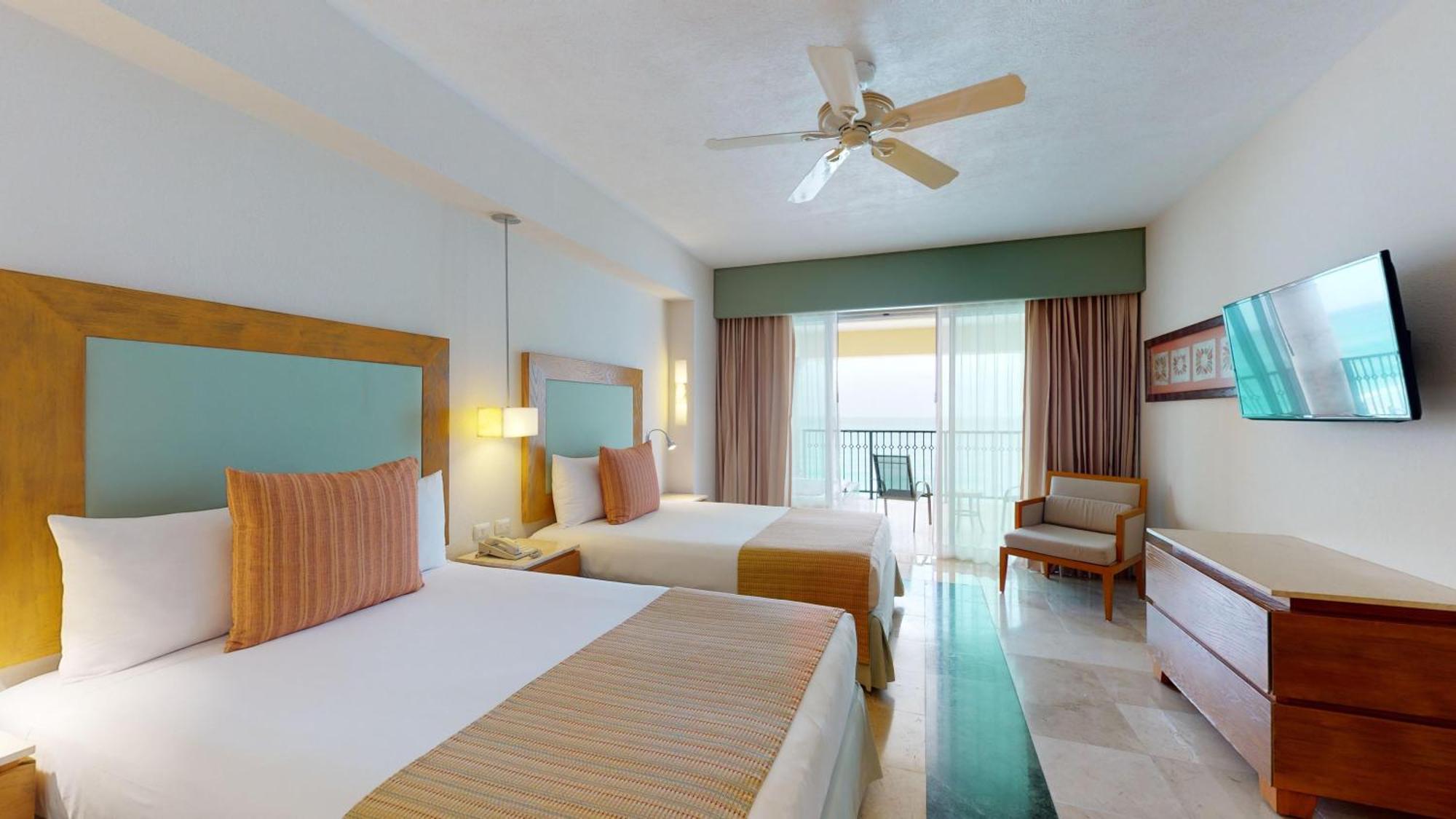 Grand Park Royal Resort 5*