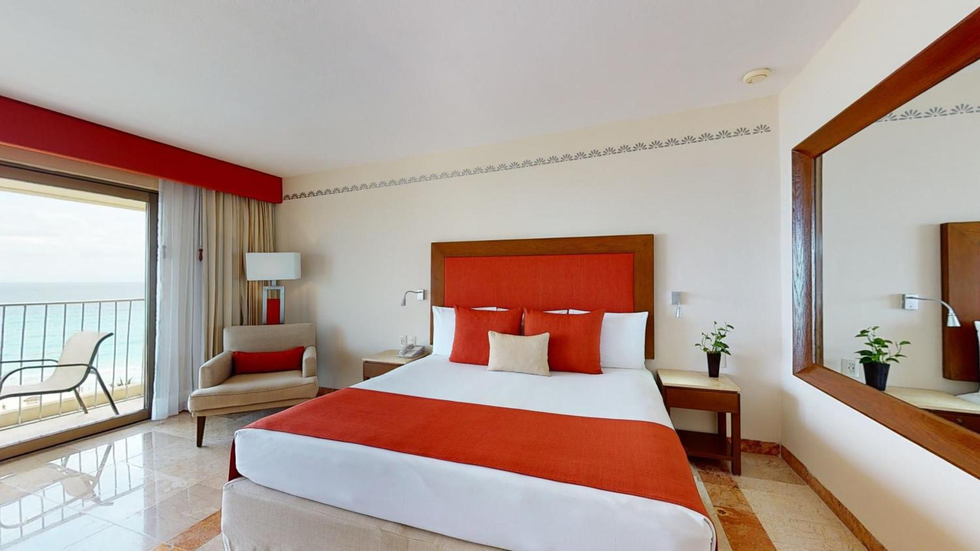 Grand Park Royal 5*