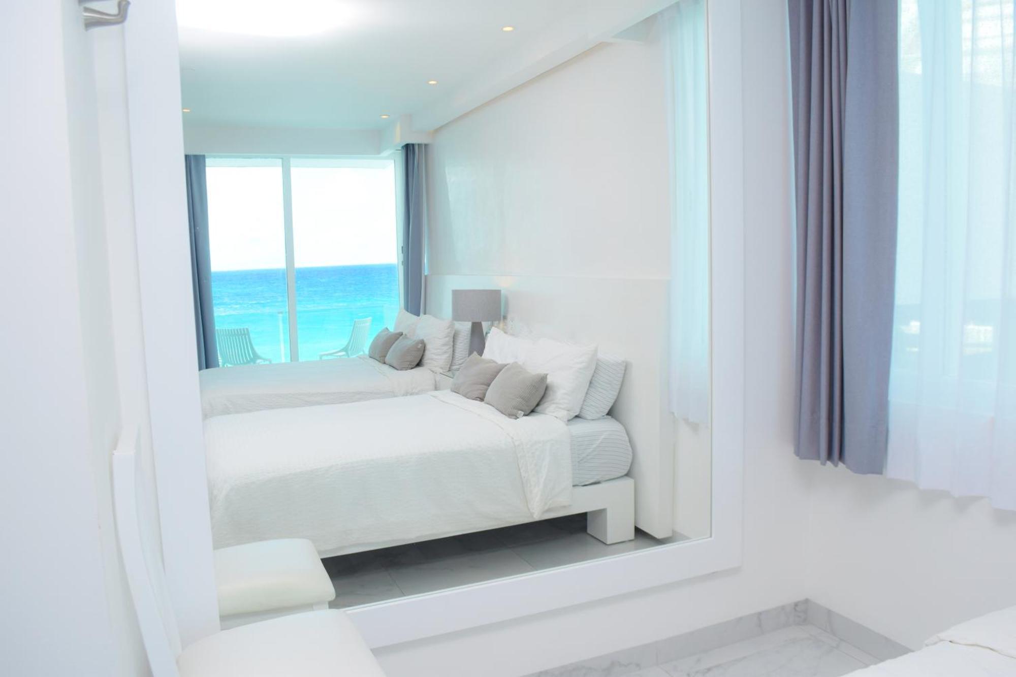 Exclusive On The Beach, Minimalist, Gym, Pool, Jacuzzi, Balcony Cancun