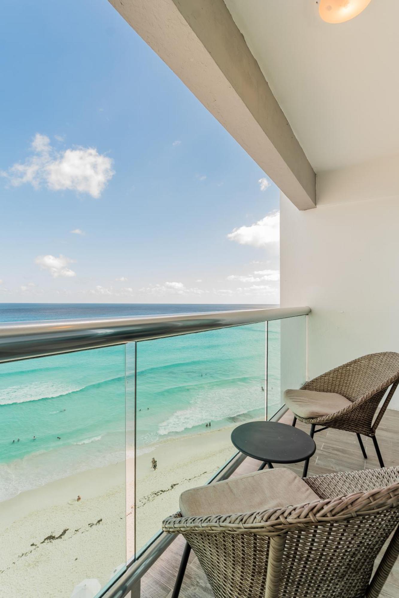 The Ocean Vibes By Casa Paraiso Aparthotel Cancun
