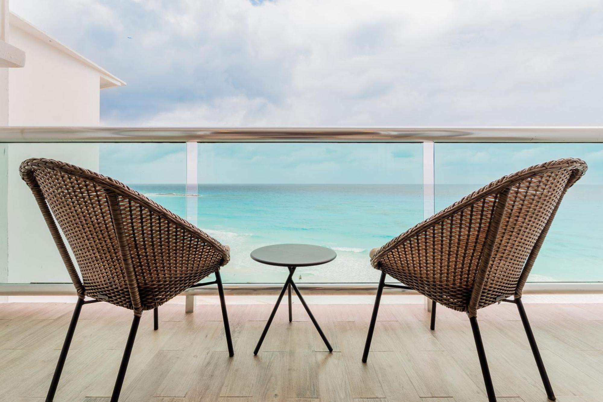 Aparthotel The Ocean Vibes By Casa Paraiso