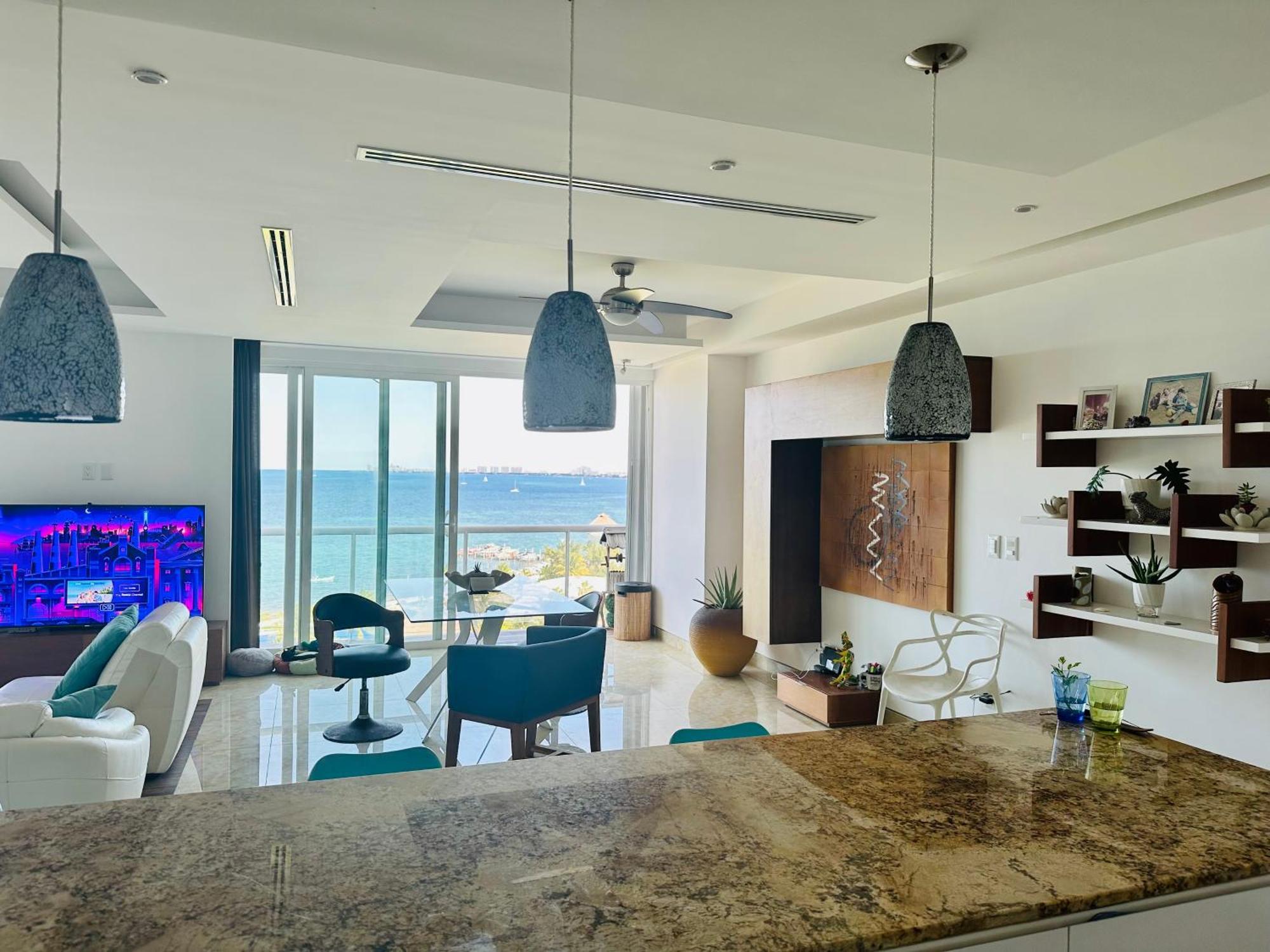 Luxury Ocean View & Front In The Location Of *