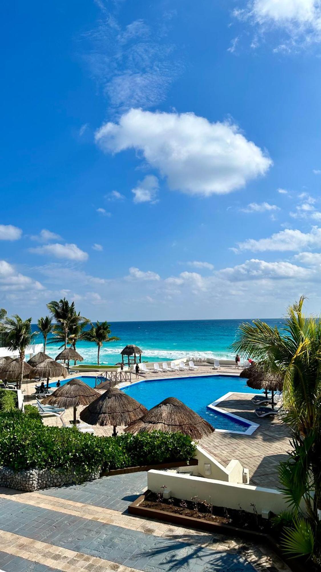 By Brisas 2 * Cancún
