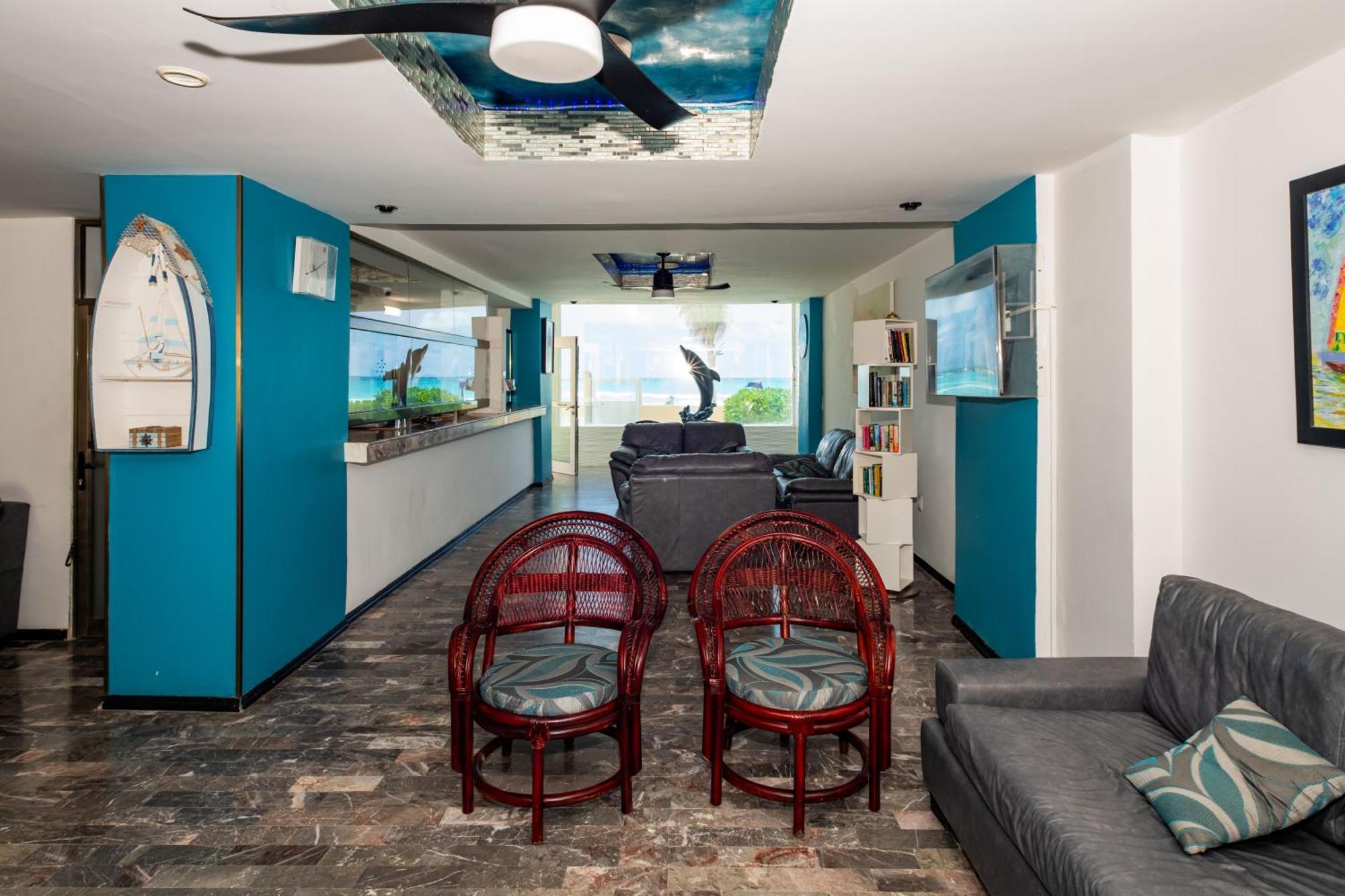 Aparthotel Beachfront At Salvia *