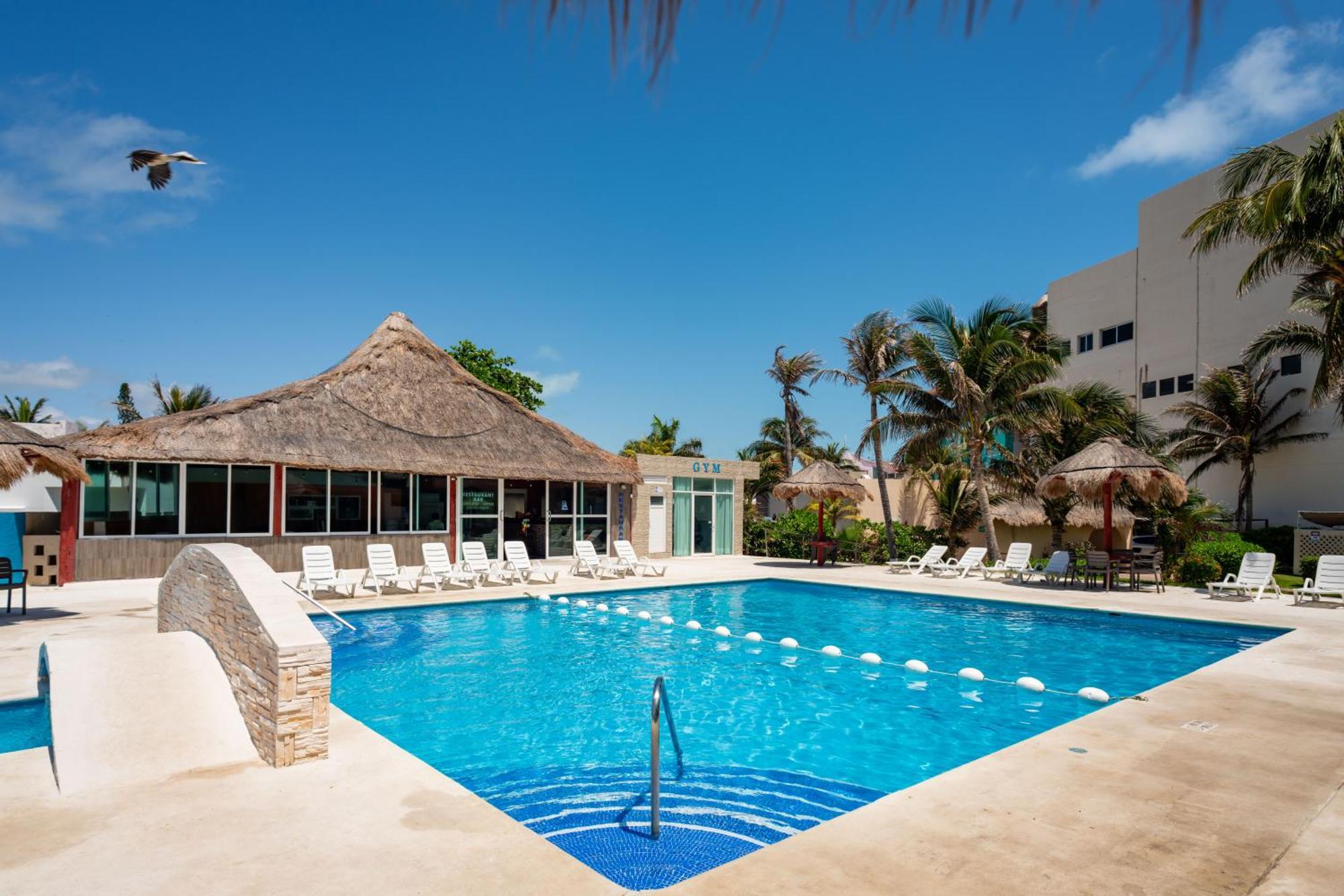 Beachfront At Salvia Aparthotel Cancun
